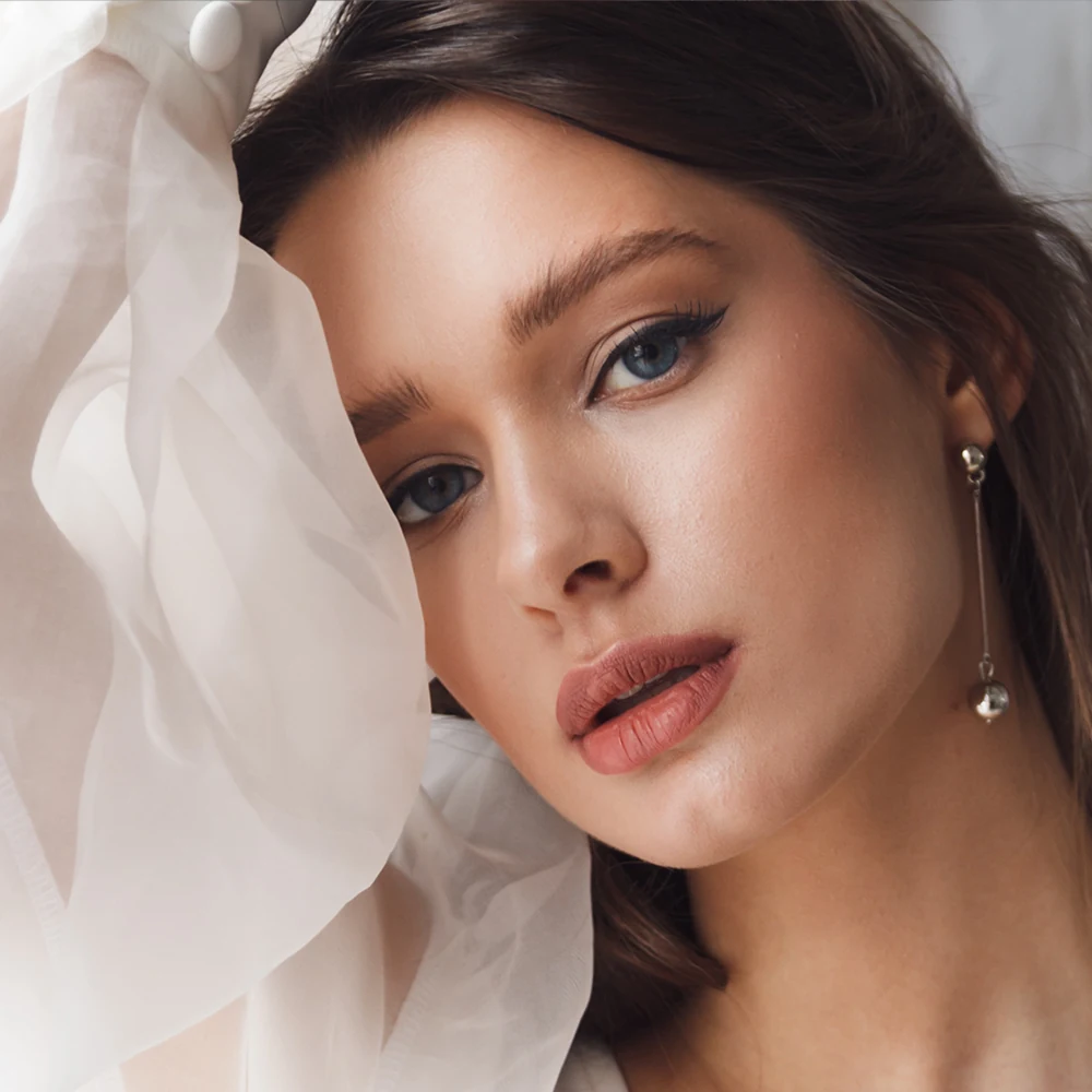 close up of beautiful bride's face