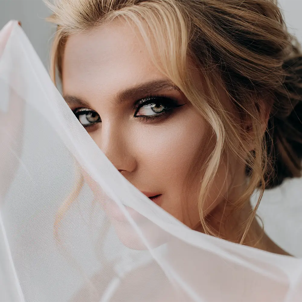 bride with beautiful eyes and smooth skin